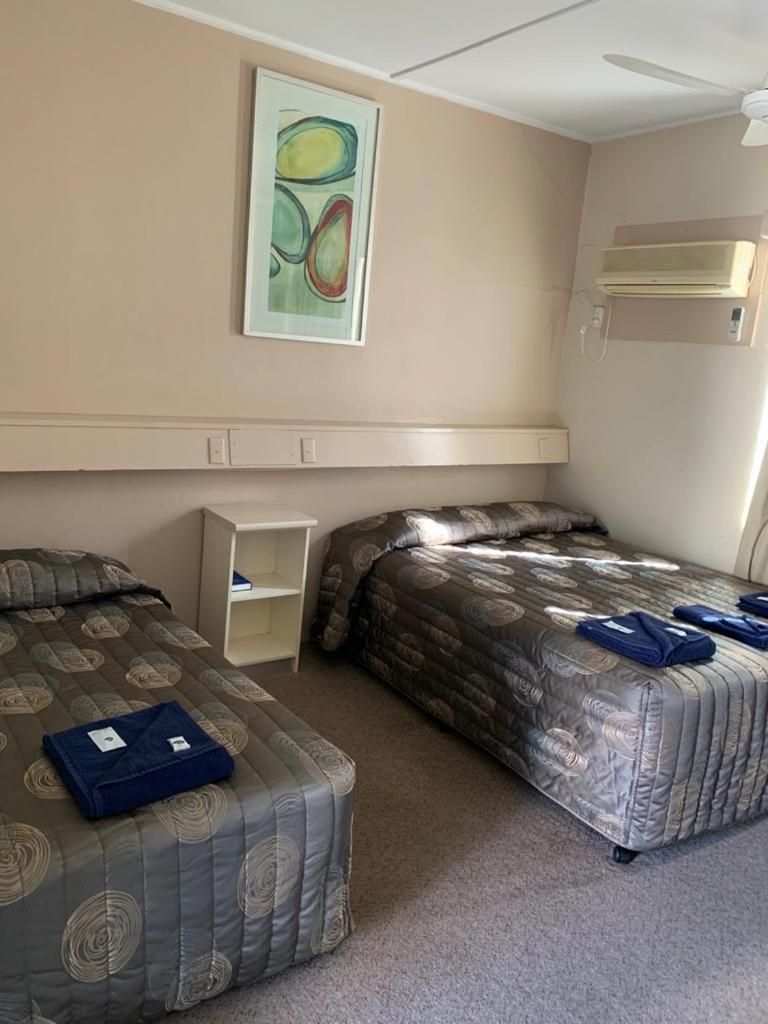 Twin Room with Bathroom