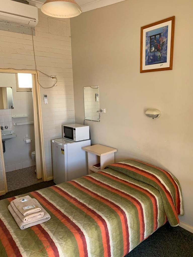 Single Room With Private Bathroom