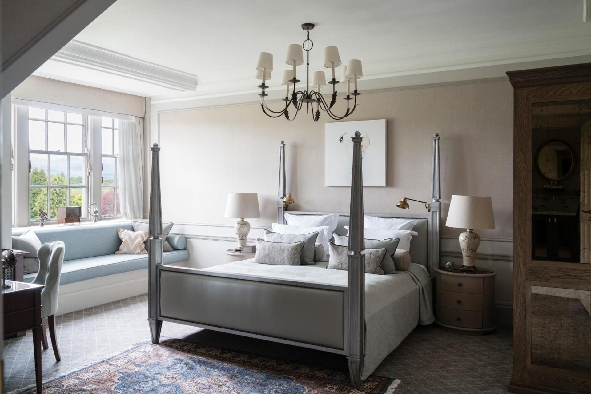 Classic Suite with View