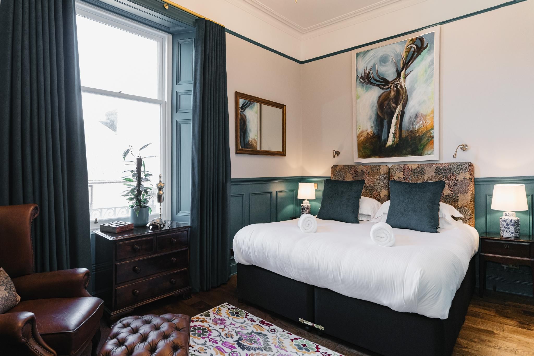 Coorie Inn Restaurant and Rooms Deluxe-Superking or-Twin room-Ensuite