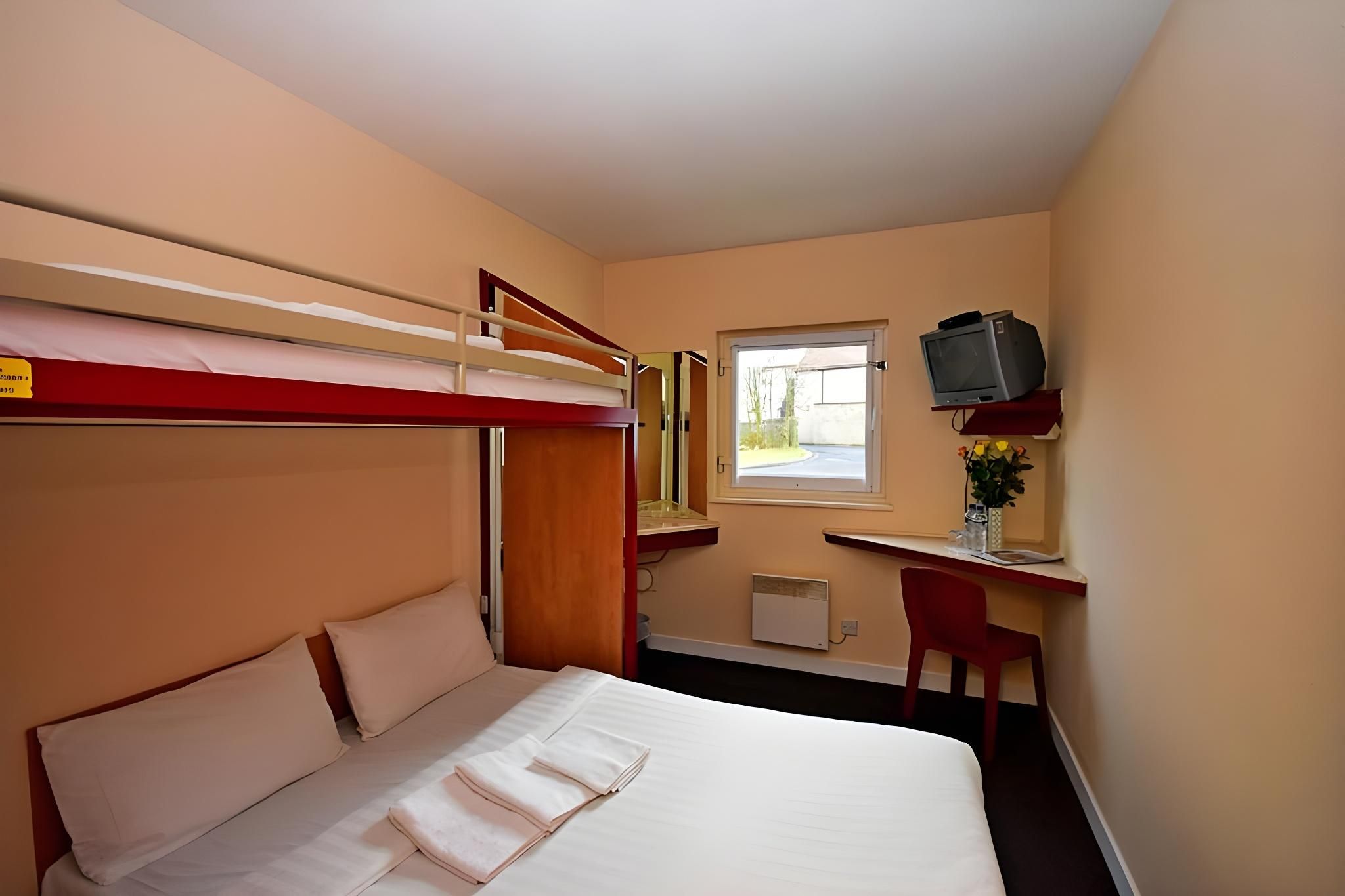 Metro Inns Falkirk Standard Room