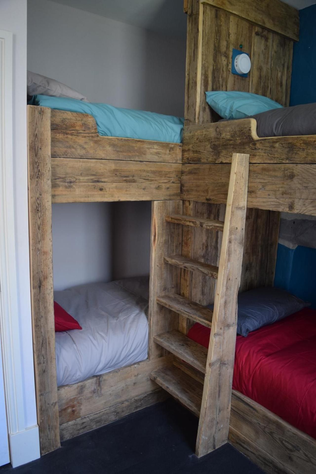 Bed in 8-Bed Mixed Dormitory Room - Room 2