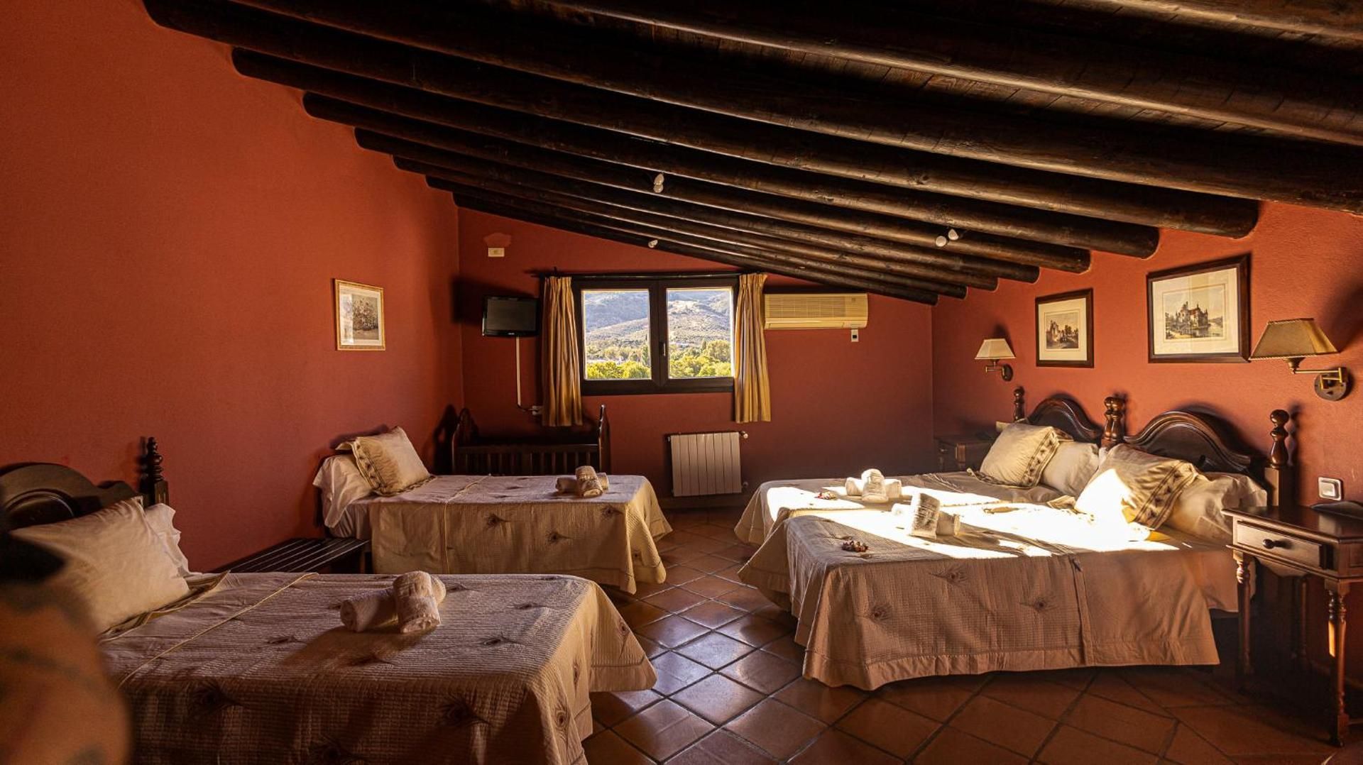 Triple Room