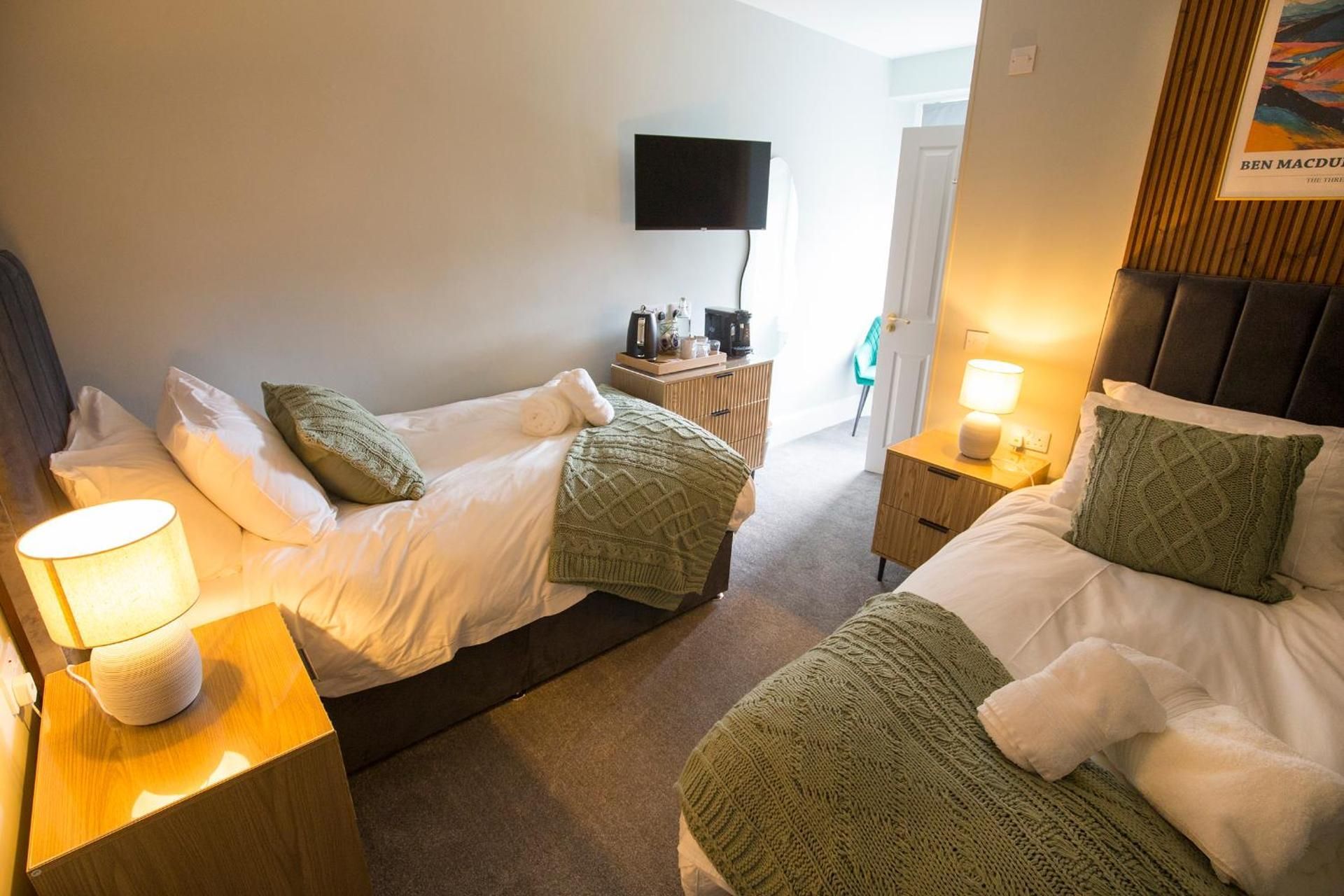 Standard Twin Room
