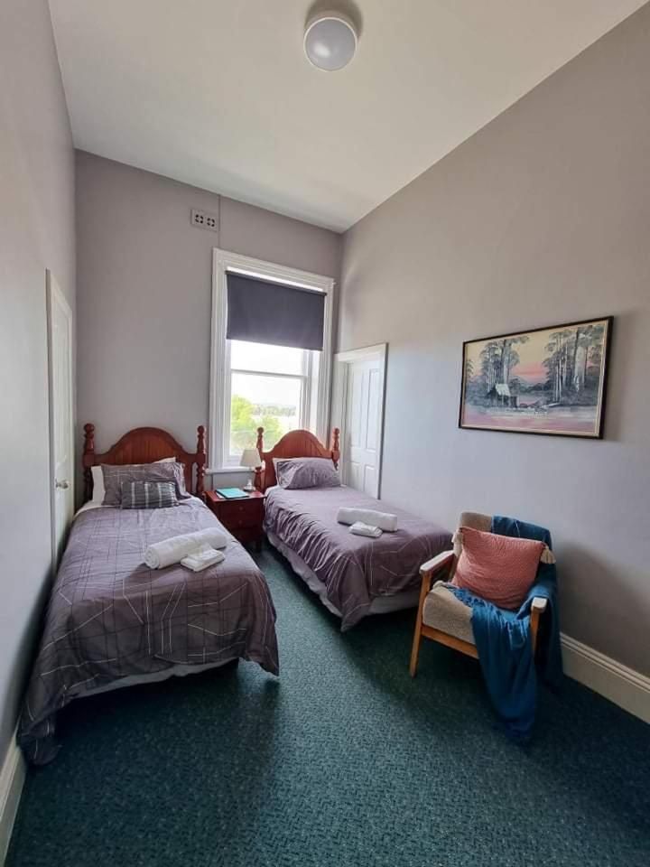 Economy Twin Room
