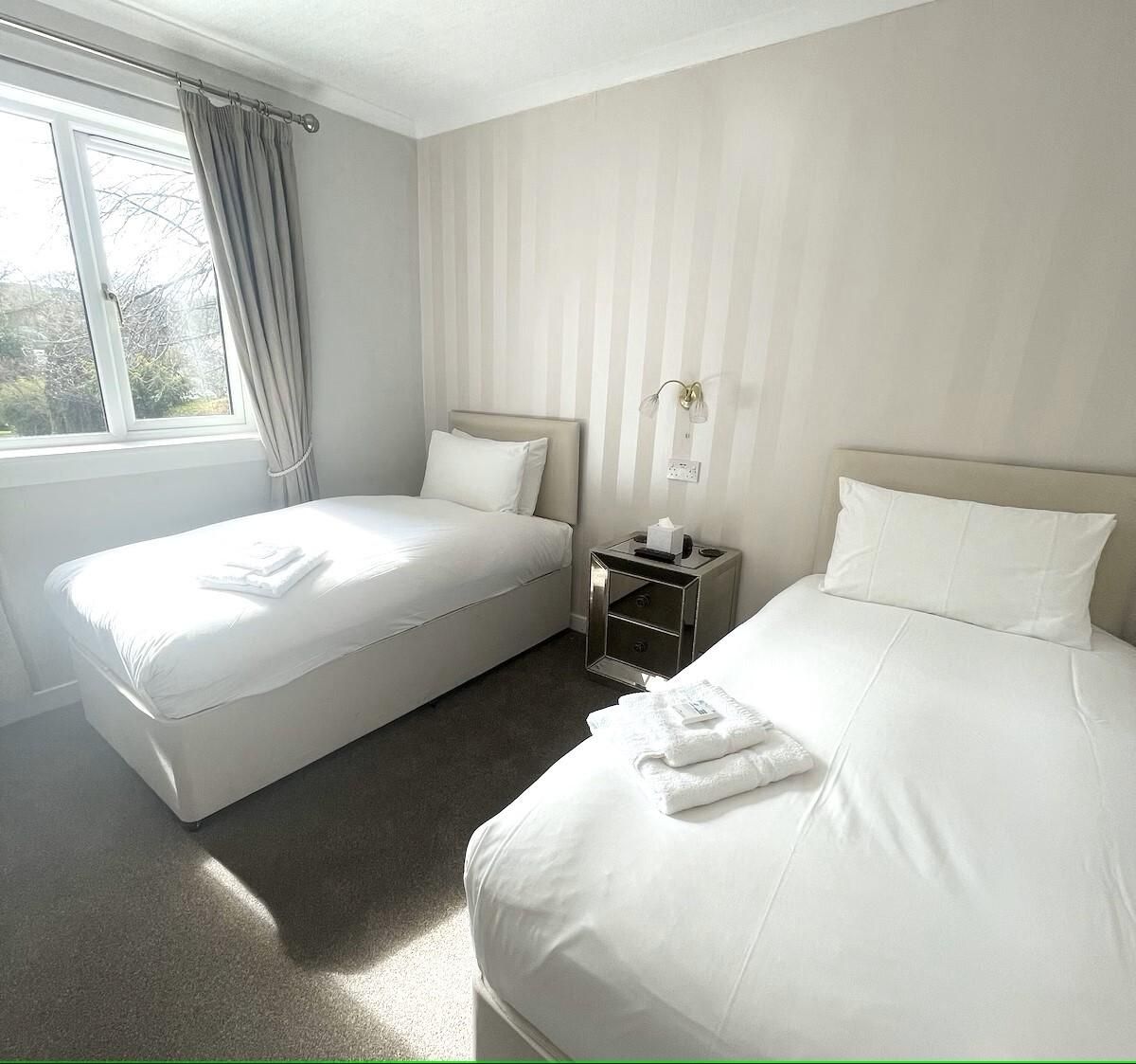 Standard-Family room-Ensuite with Bath