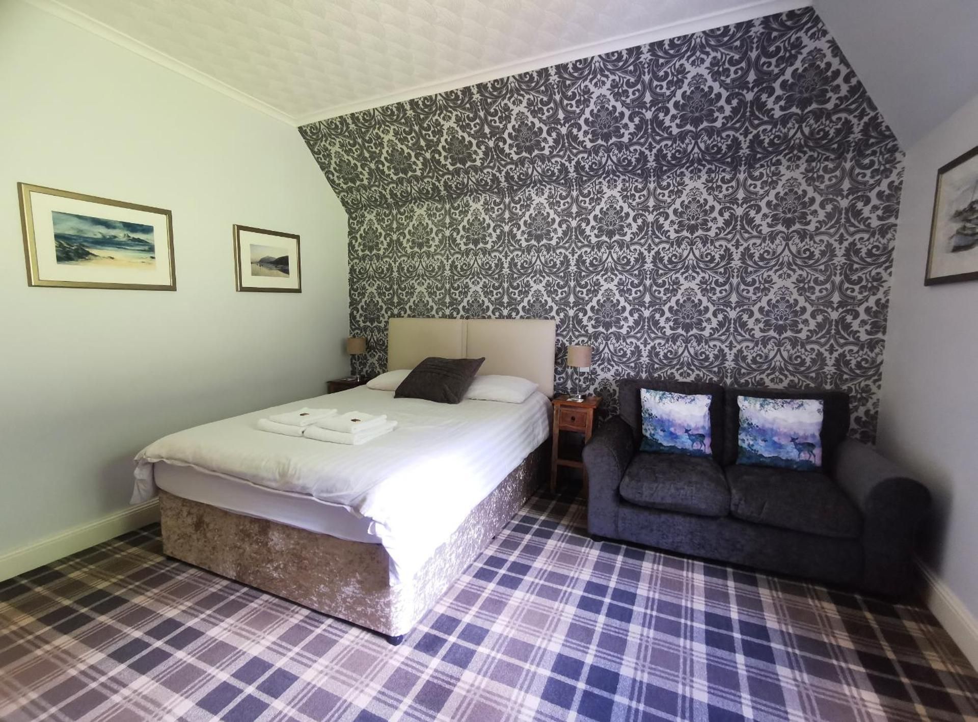 The Knowe Guest House Deluxe Double Room 2
