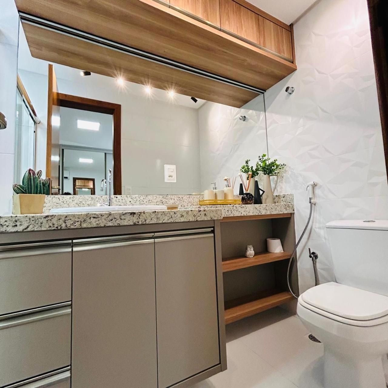 Two-Bedroom Deluxe Apartment