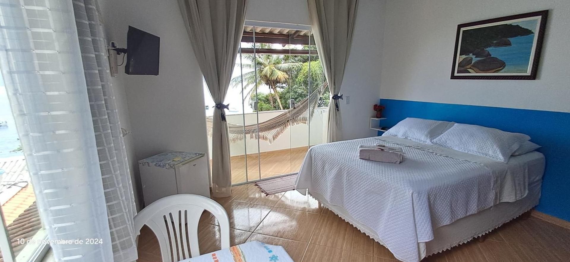 Triple Room with Bathroom