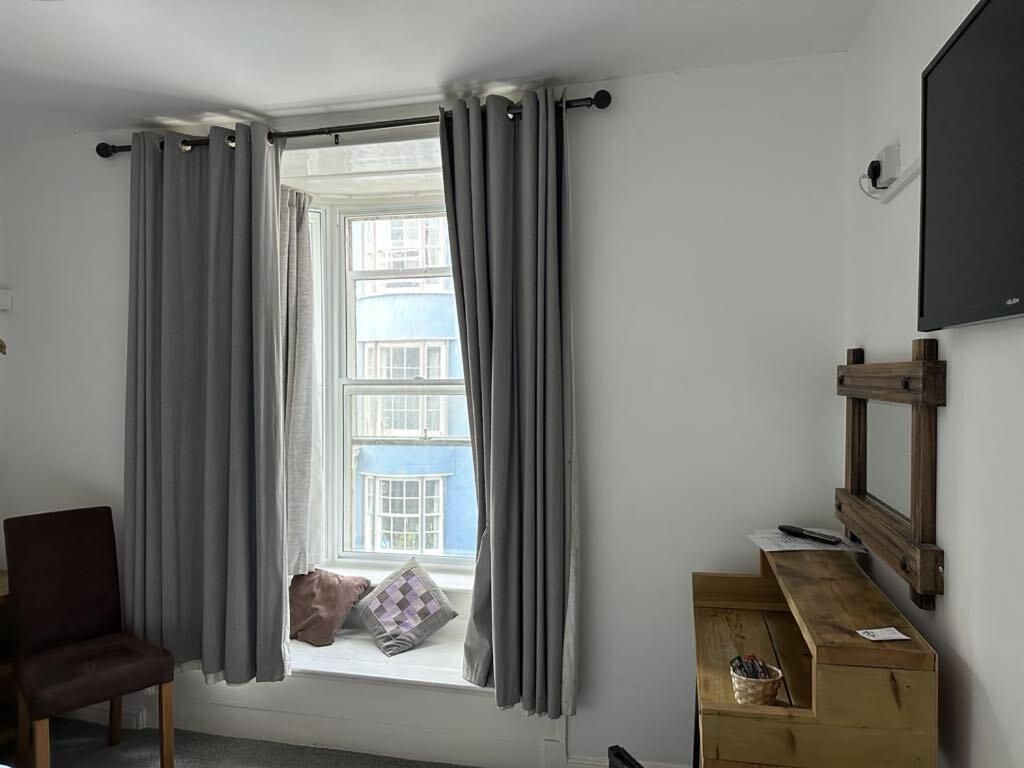 The Pier Triple Room 2