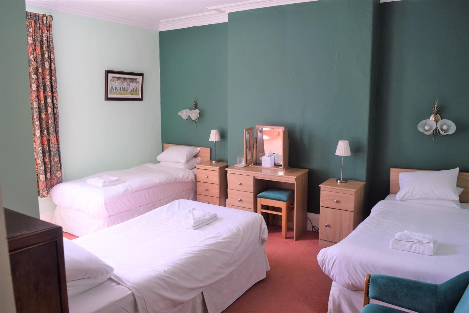 The Cumberland Inn Triple Room