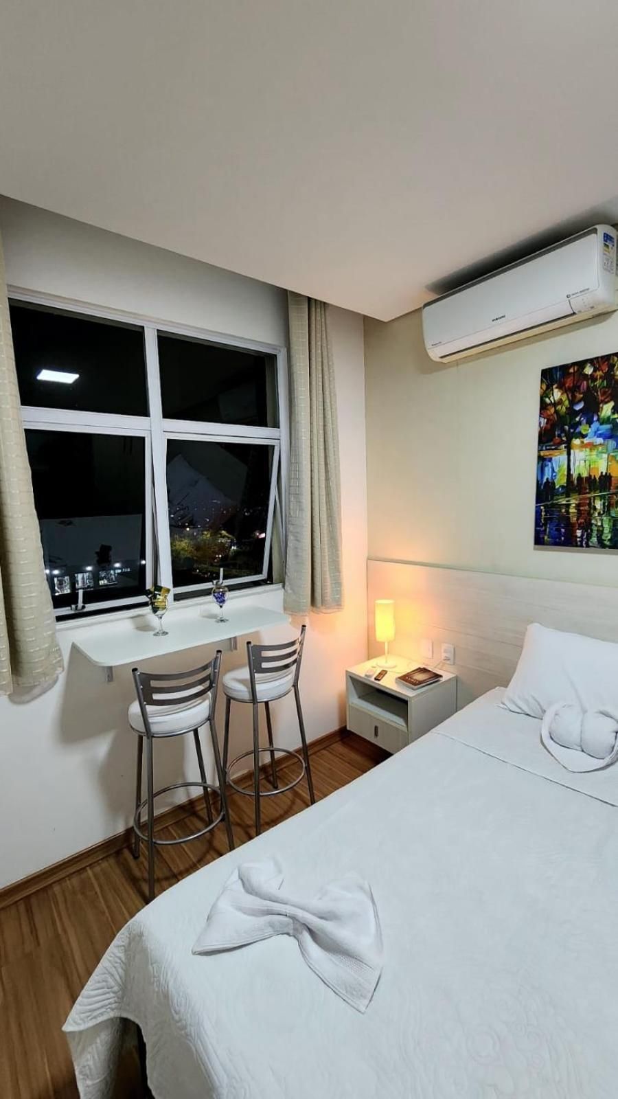 One-Bedroom Deluxe Apartment