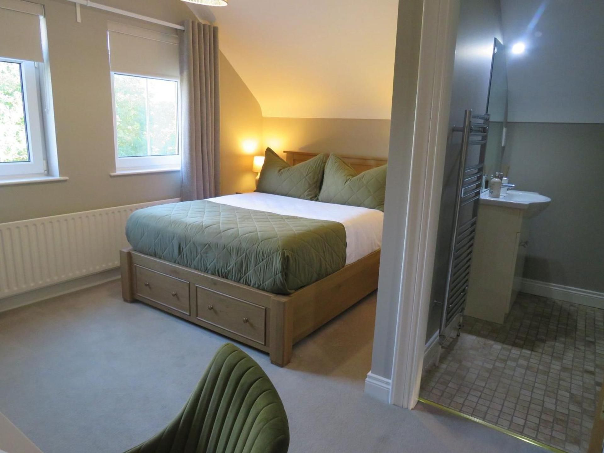 Double Room with Private Bathroom