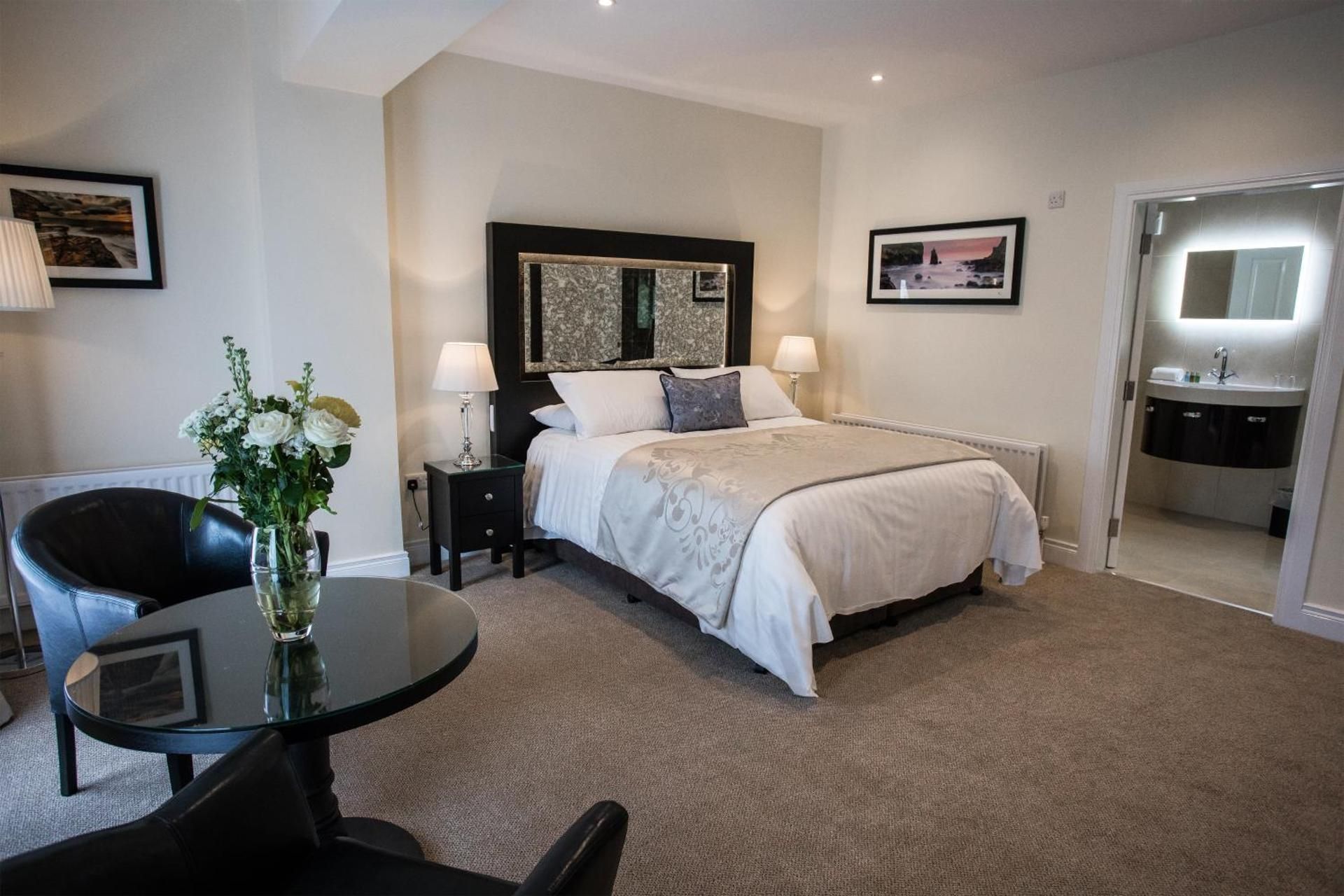 Suite - 2 Park Residence