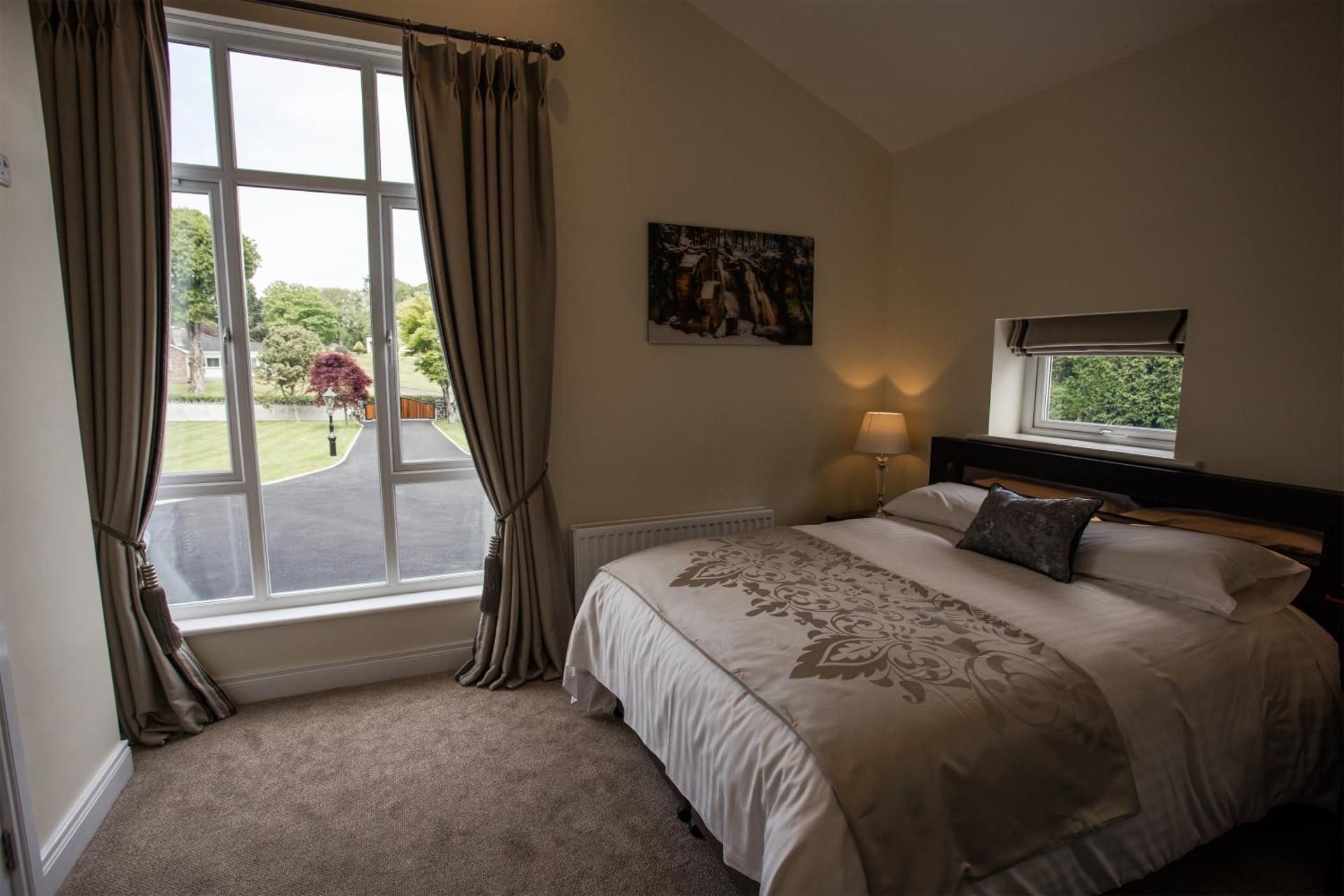 Double or Twin Room - 2 Park Residence