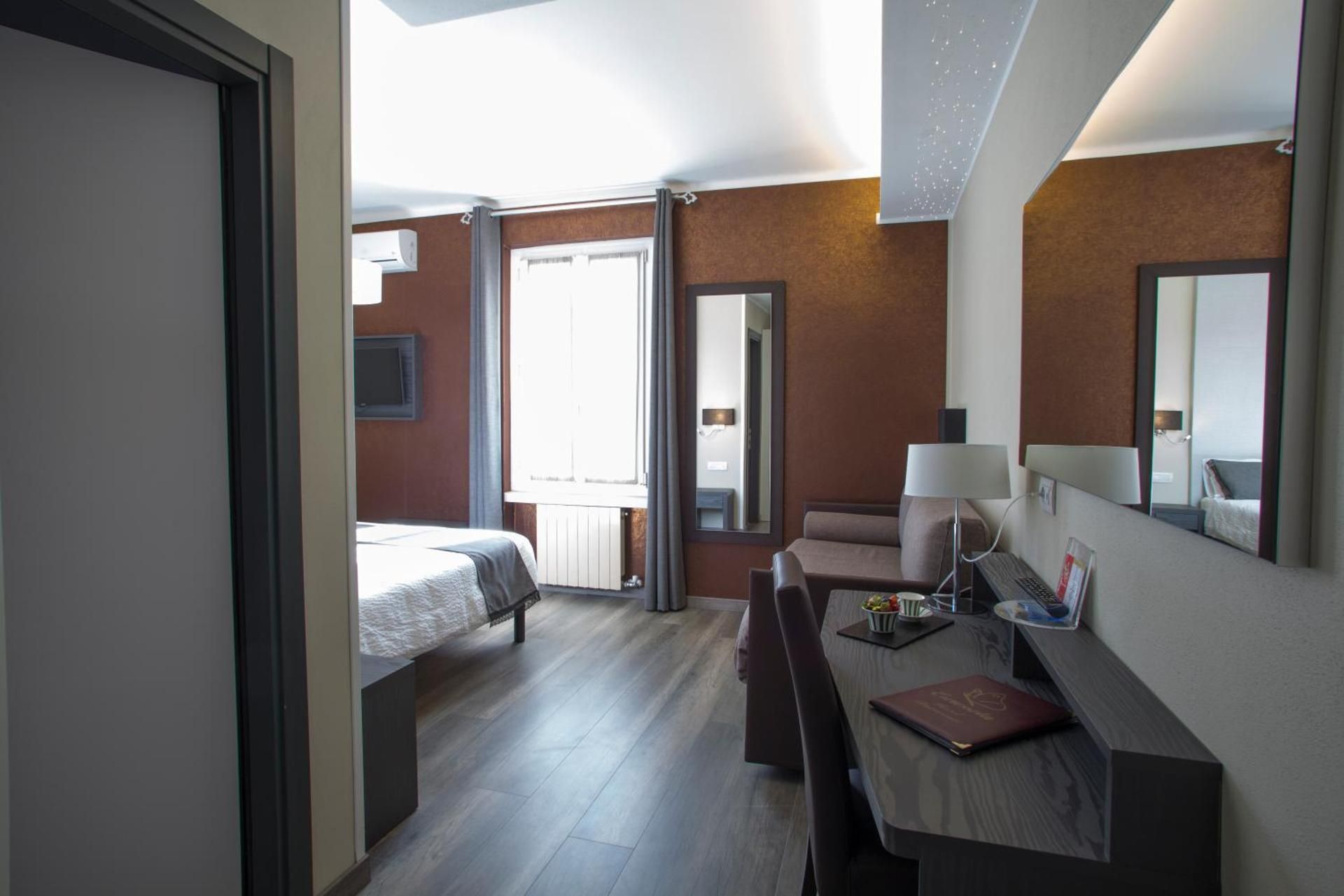 Triple Room