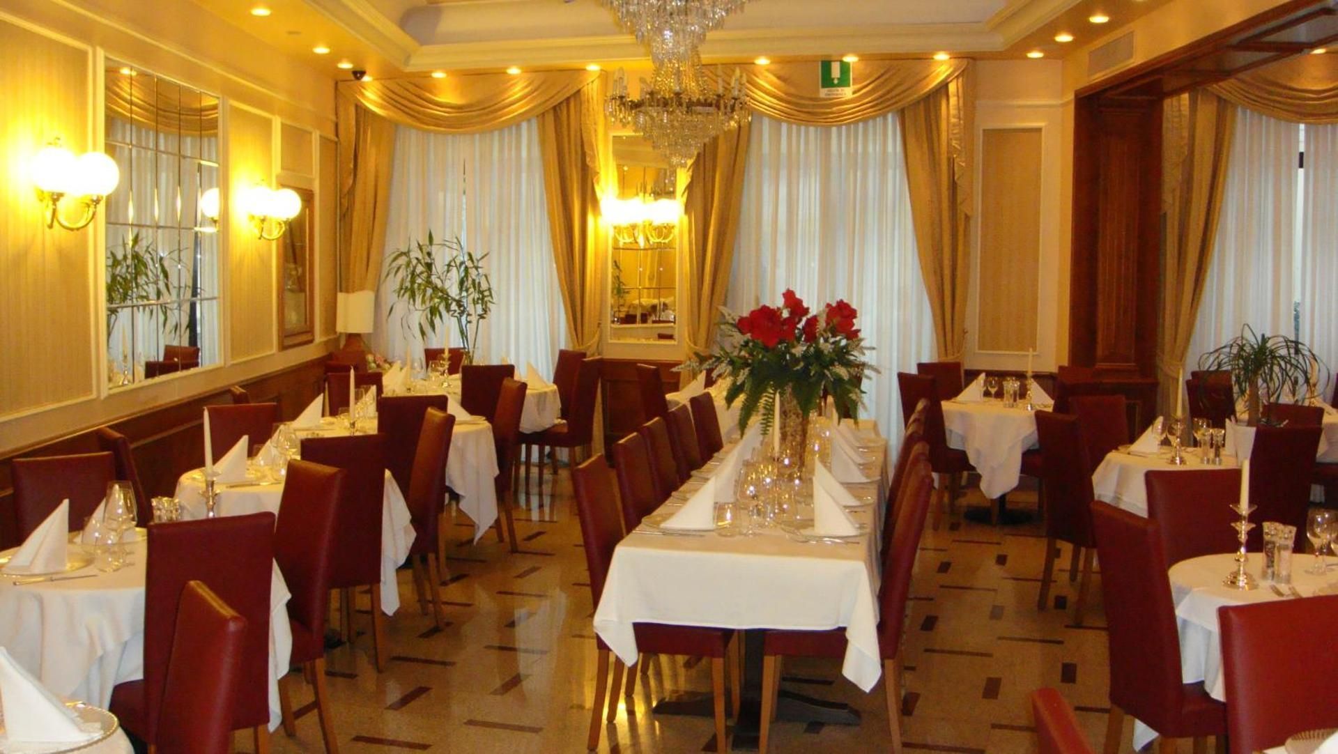 restaurant