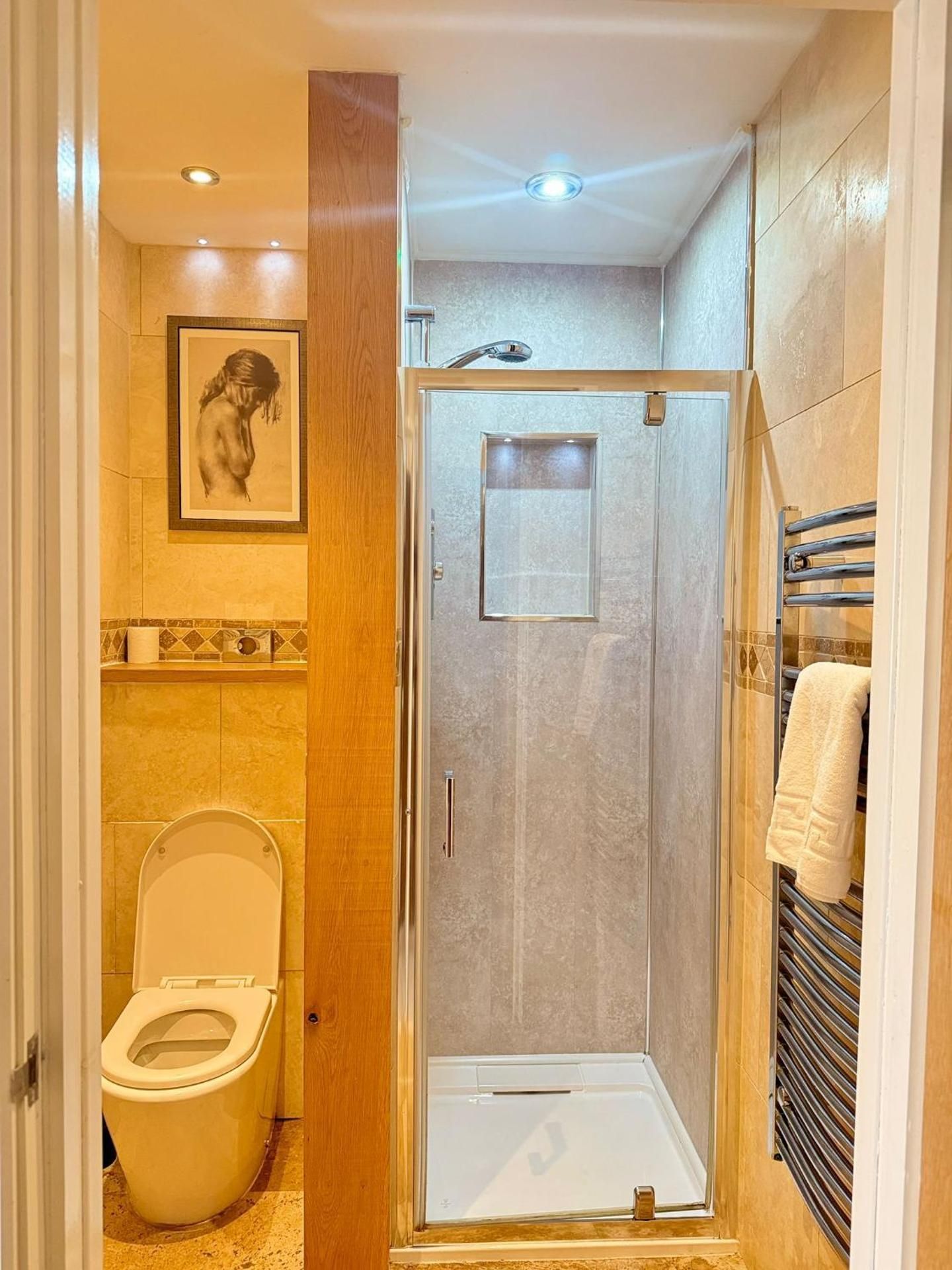 The Woodman Inn Superior Twin Room 2