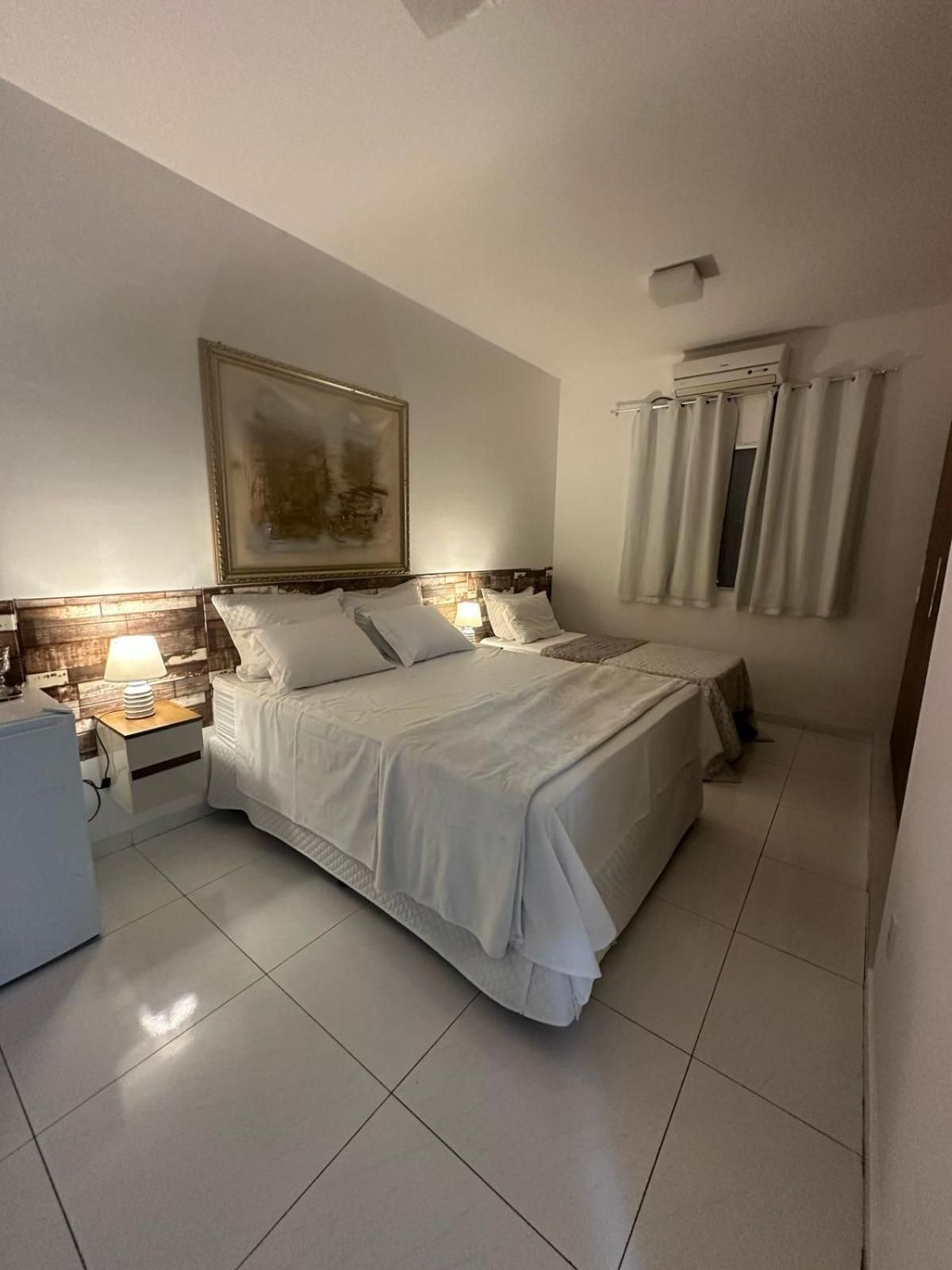 Deluxe Room (1 adult + 1 child)