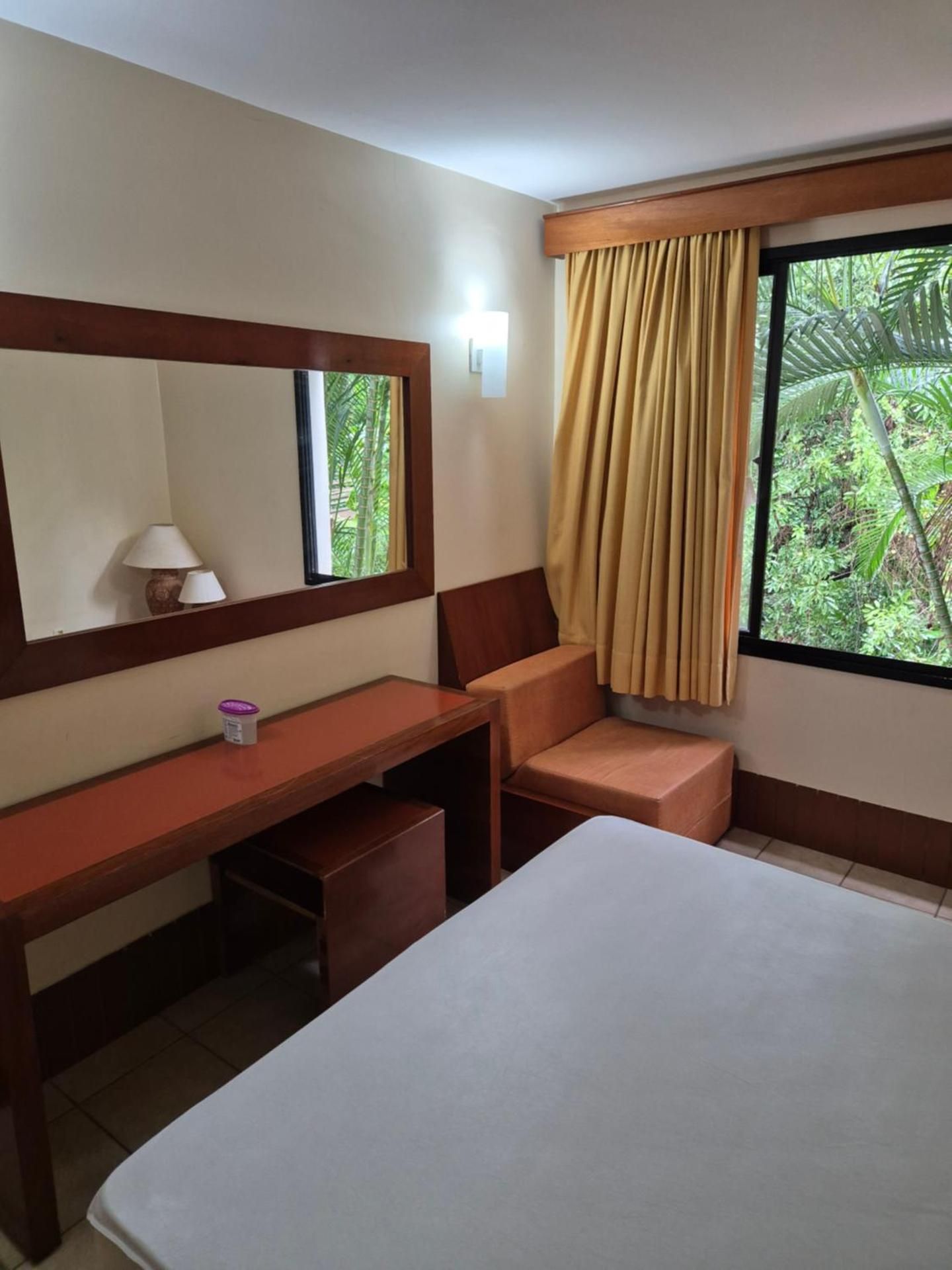 Apartment with Garden View