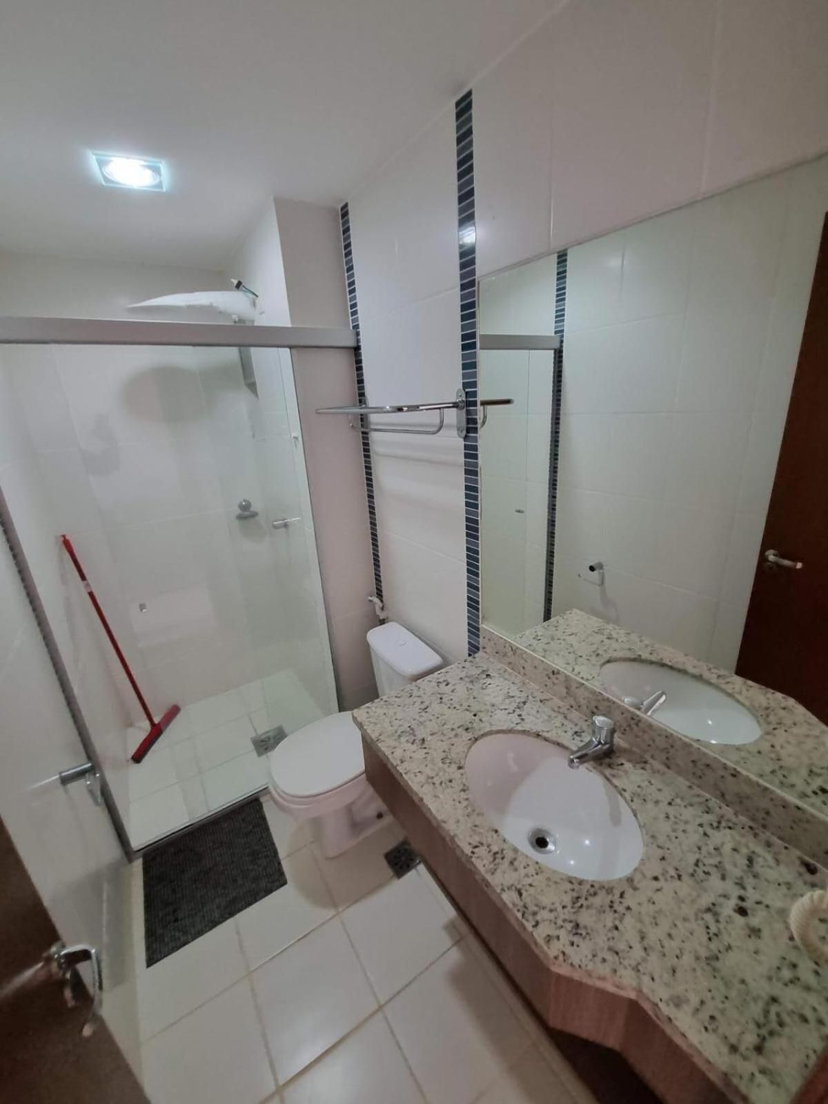 Suite 1