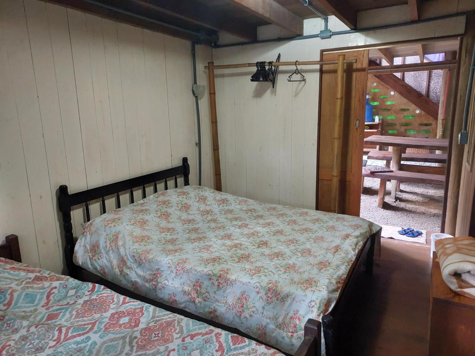 Basic Triple Room with Shared Bathroom