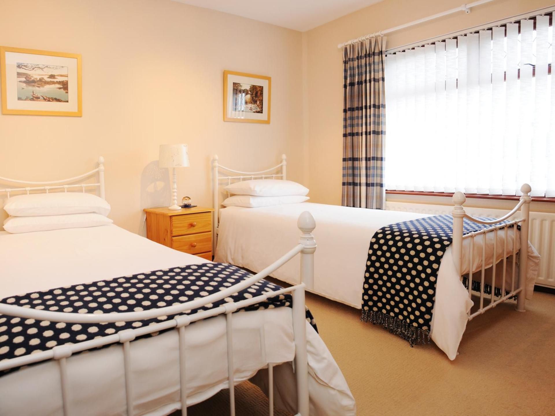 Double or Twin Room with Private External Bathroom