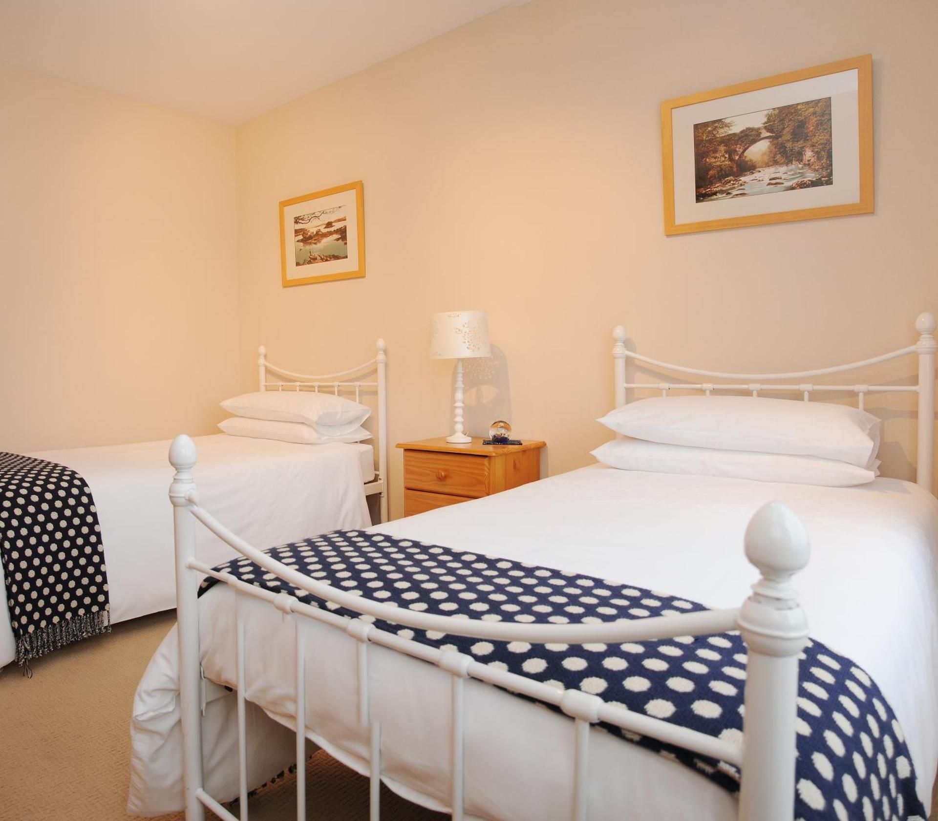 Double or Twin Room with Private External Bathroom