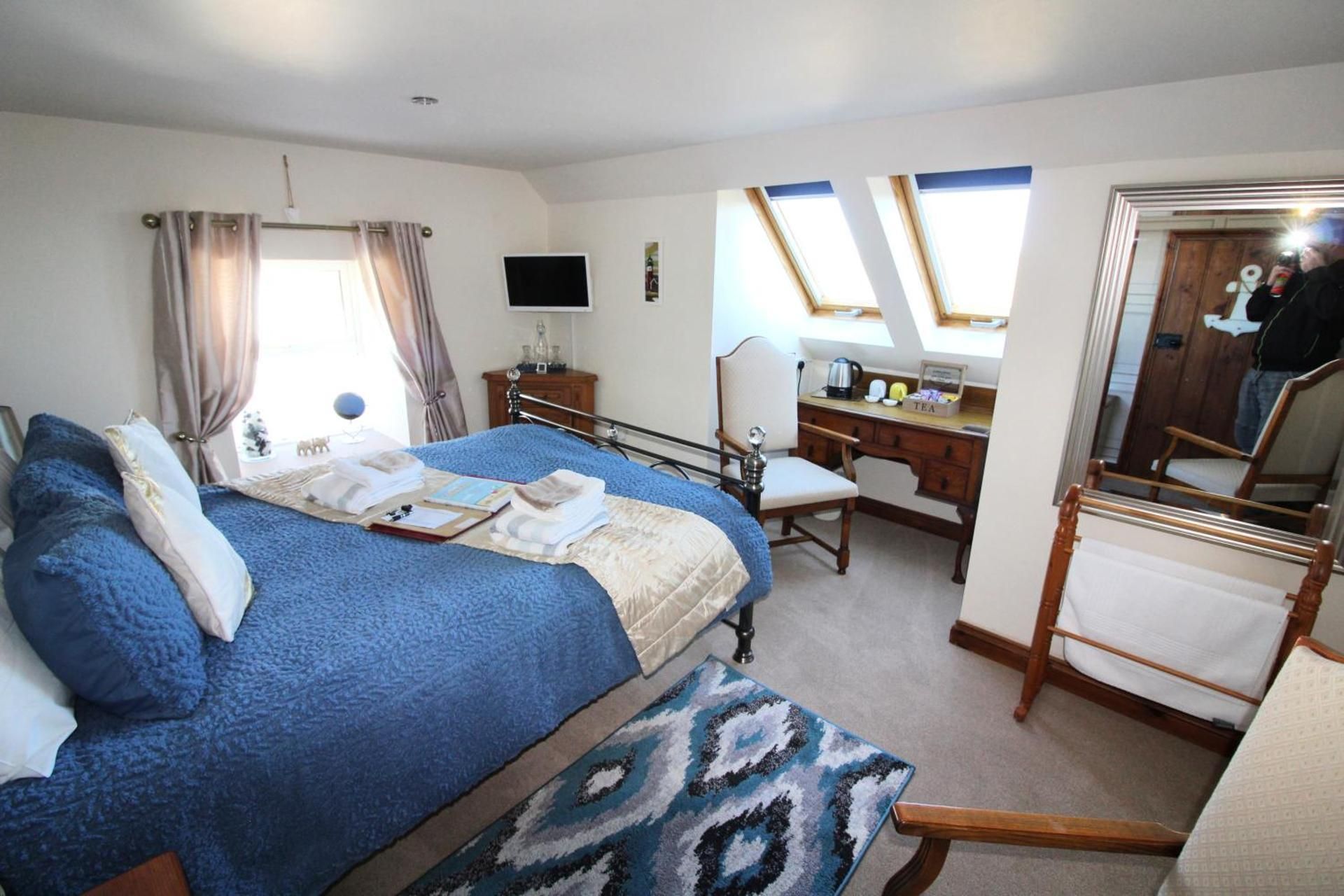 Double Room with Shared Bathroom