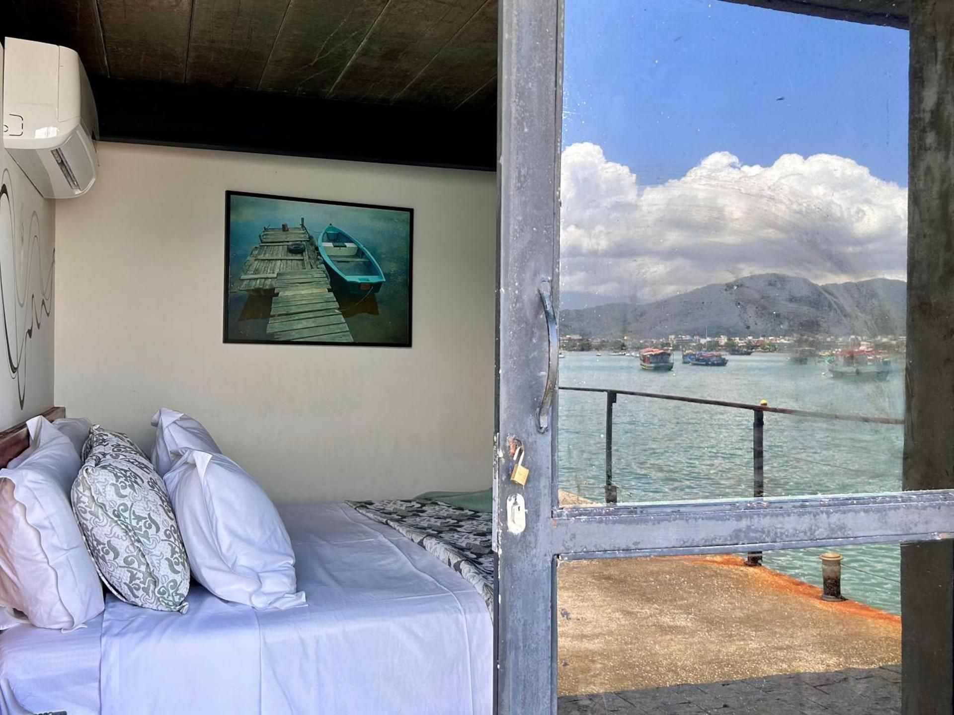 Queen Room with Sea View