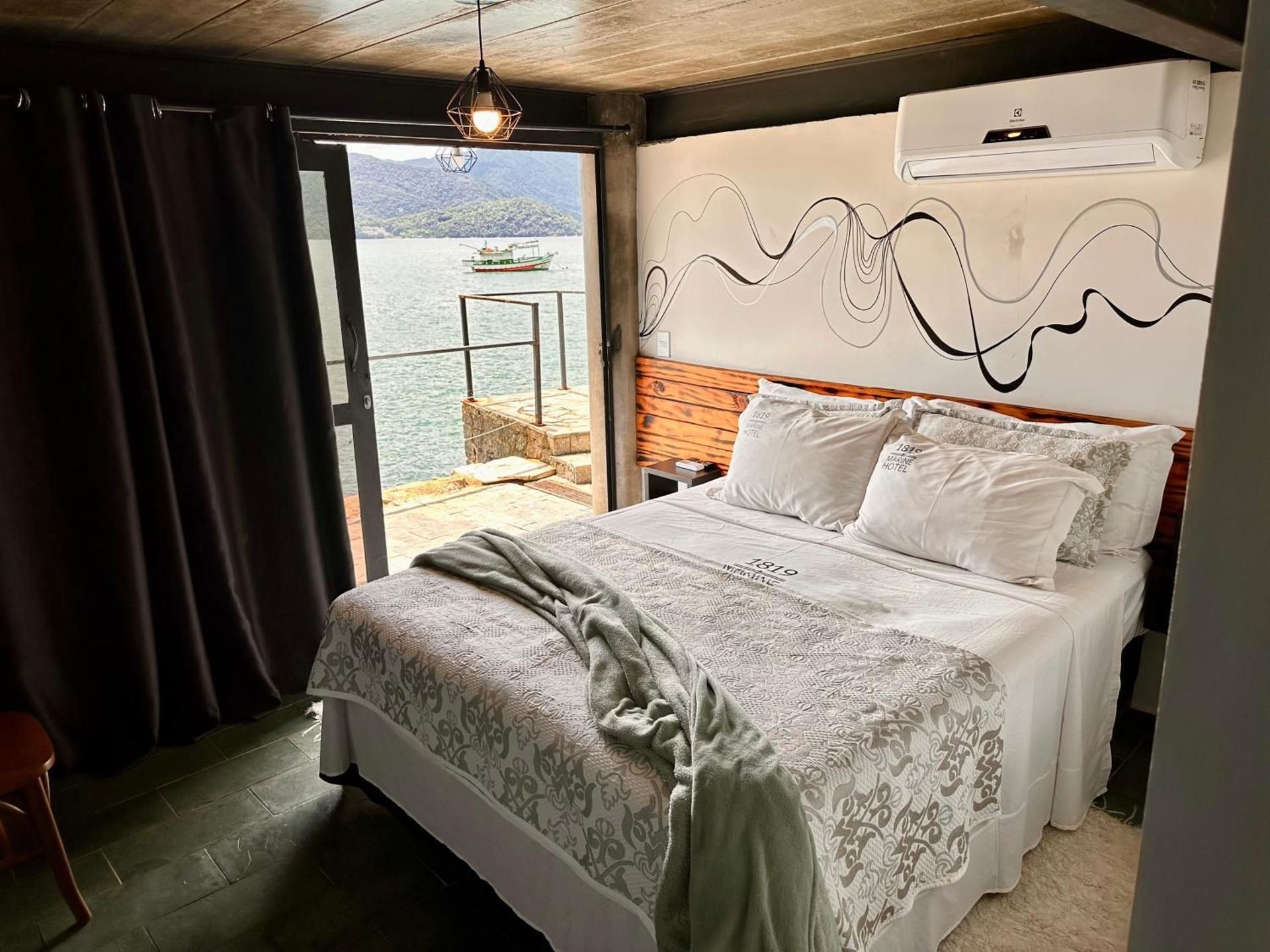 Queen Room with Sea View