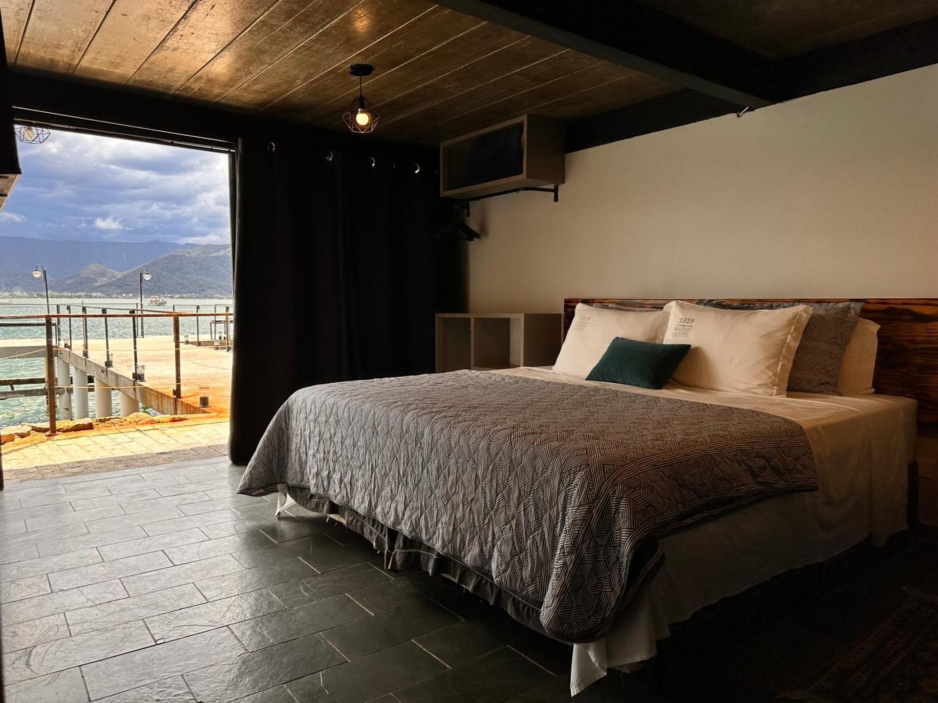 King Suite with Ocean View