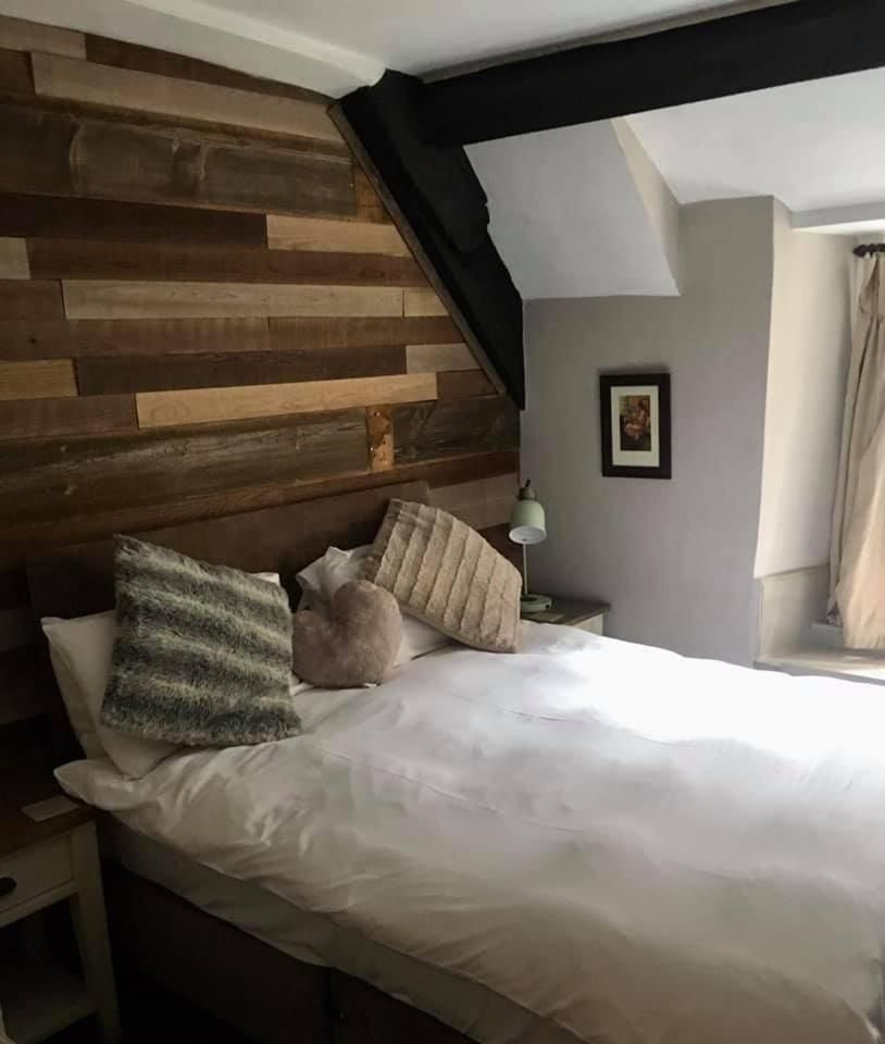 The George Hotel Standard 3