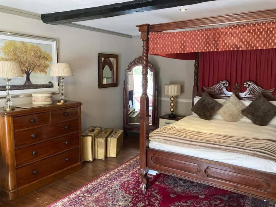 The George Hotel Executive Double Room