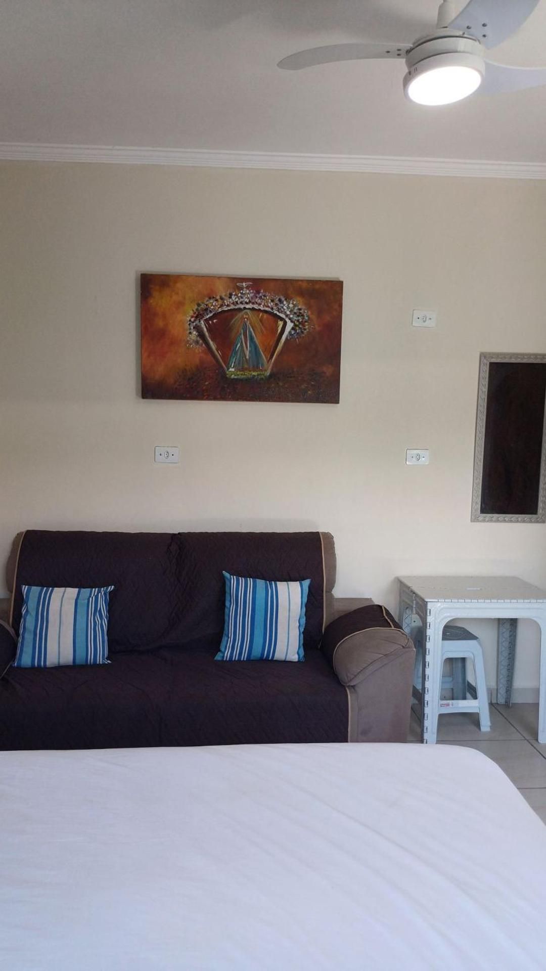 Deluxe Queen Suite
