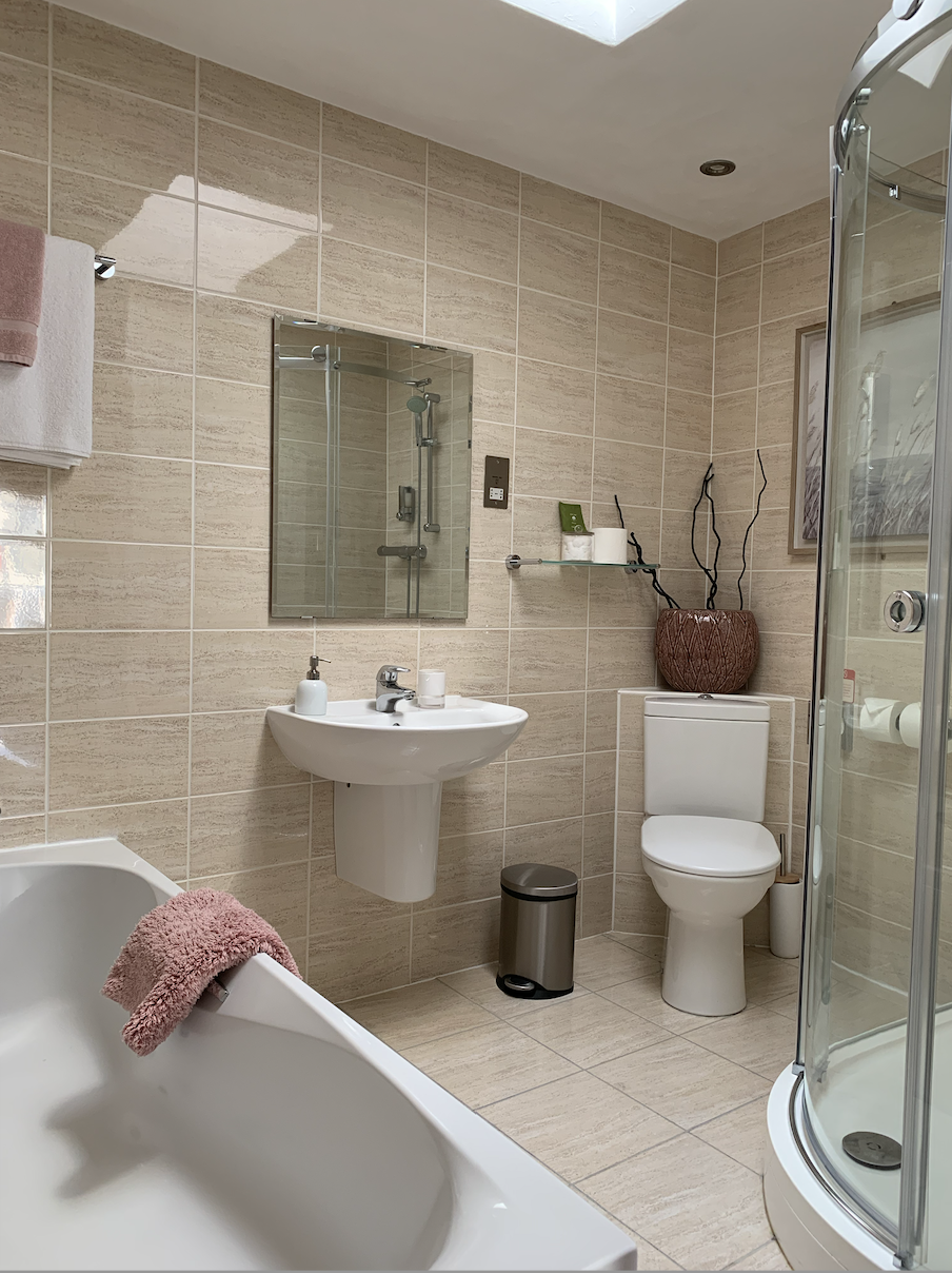 Bath House Hotel & Restaurant Deluxe Suite 2