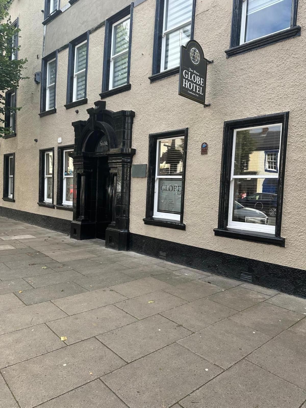 The Globe Apartments