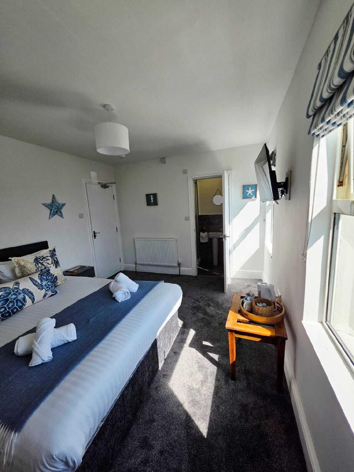 King Ensuite
