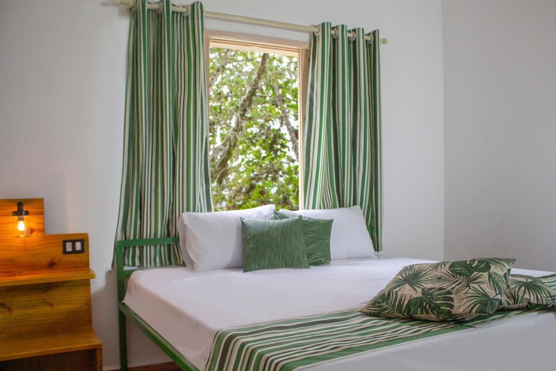 Quadruple Room with Sea View