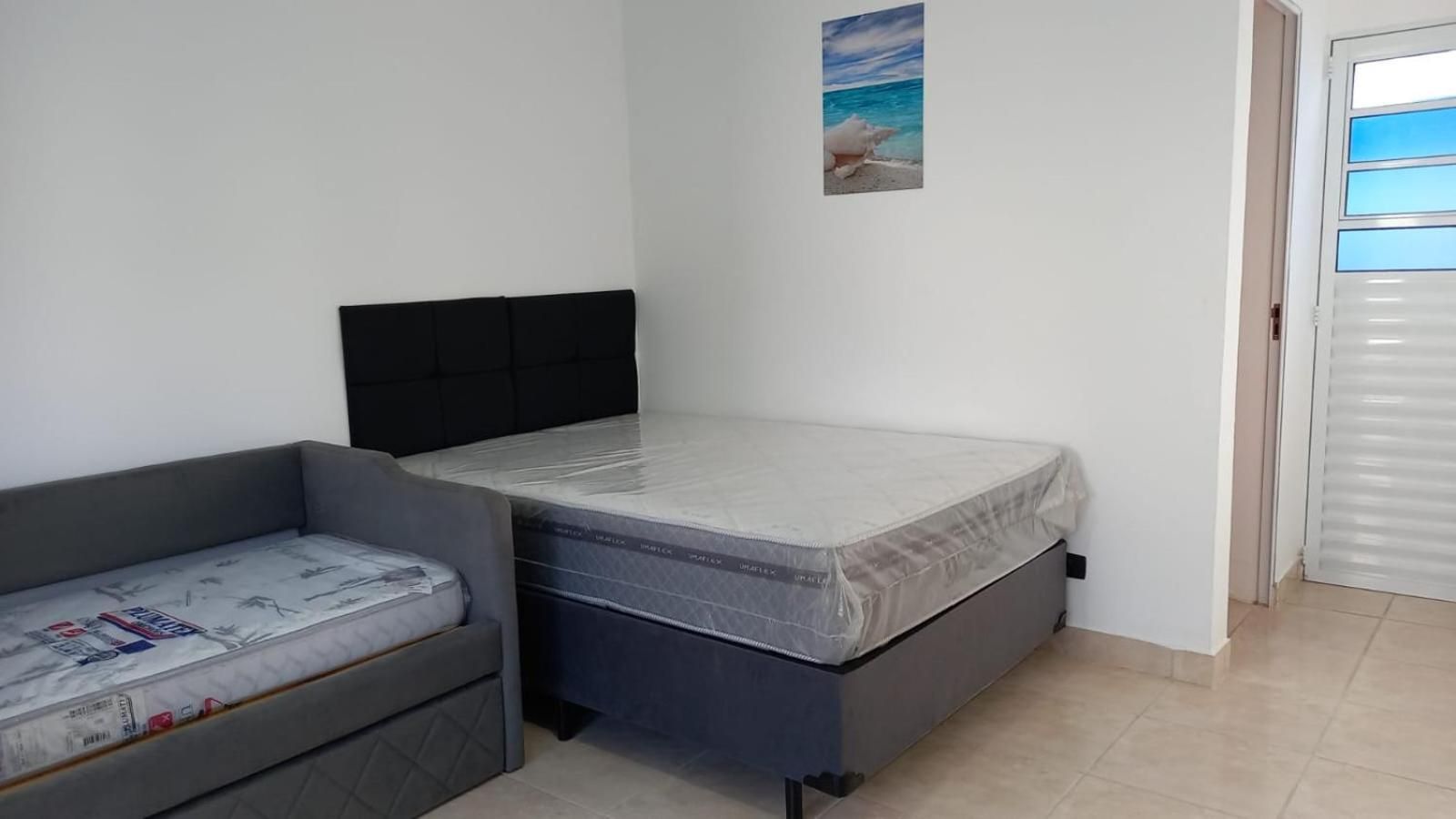 Mixed Dormitory Room