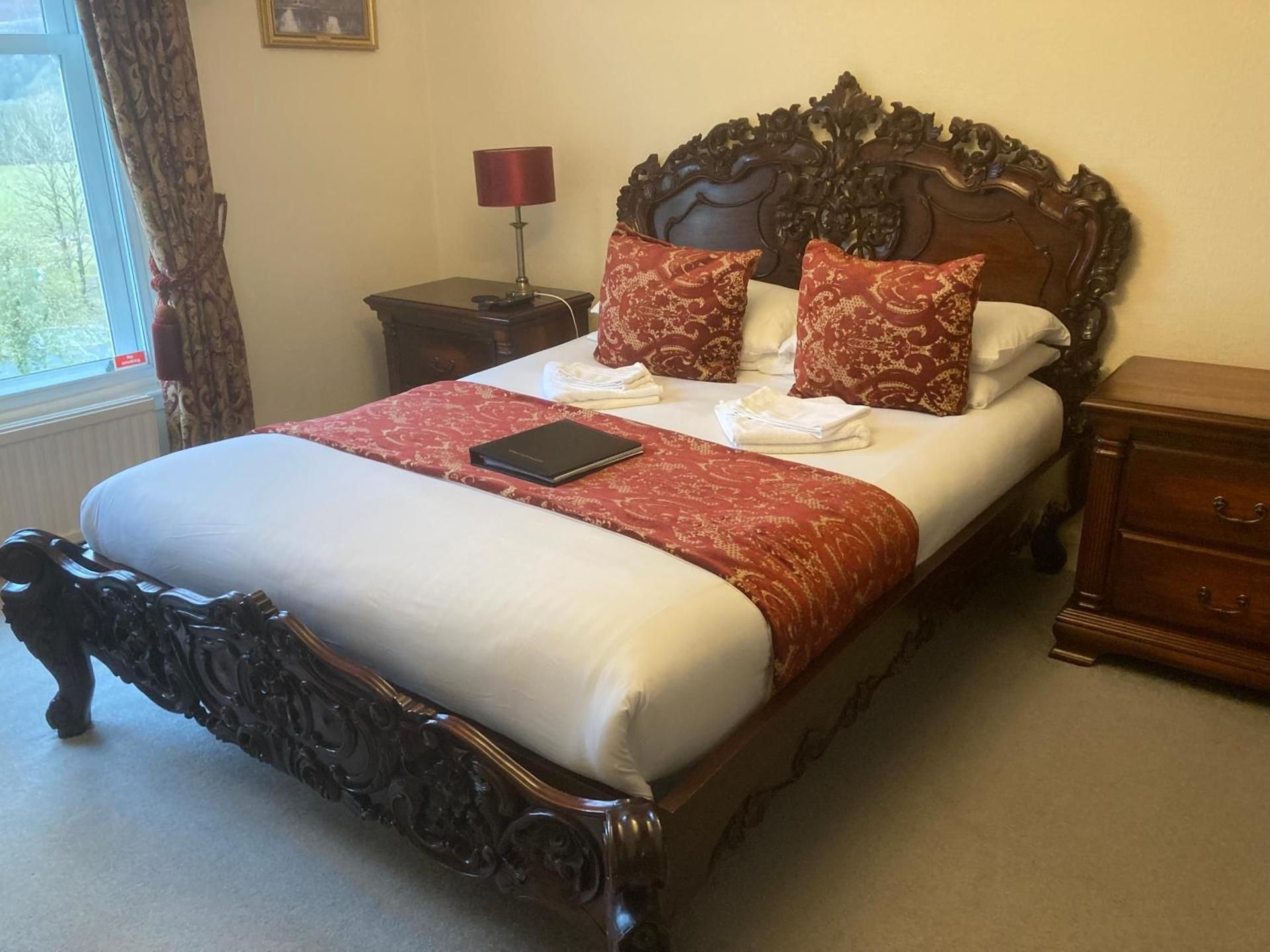 King Room with Mountain View