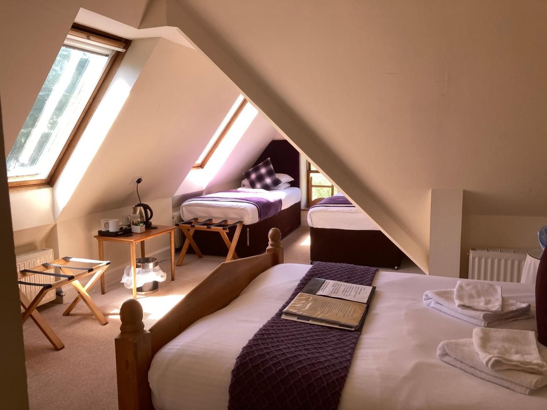 Double or Twin Room with Shower