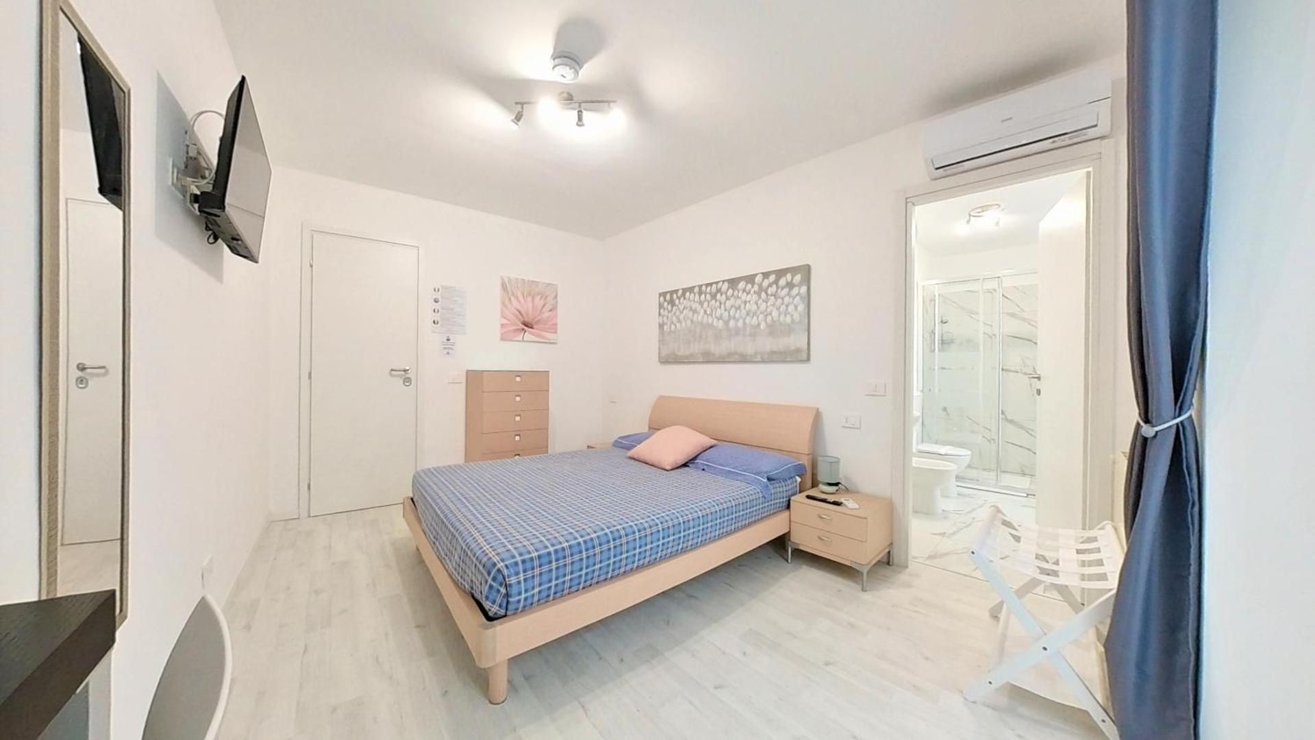 Double Room with Lake View