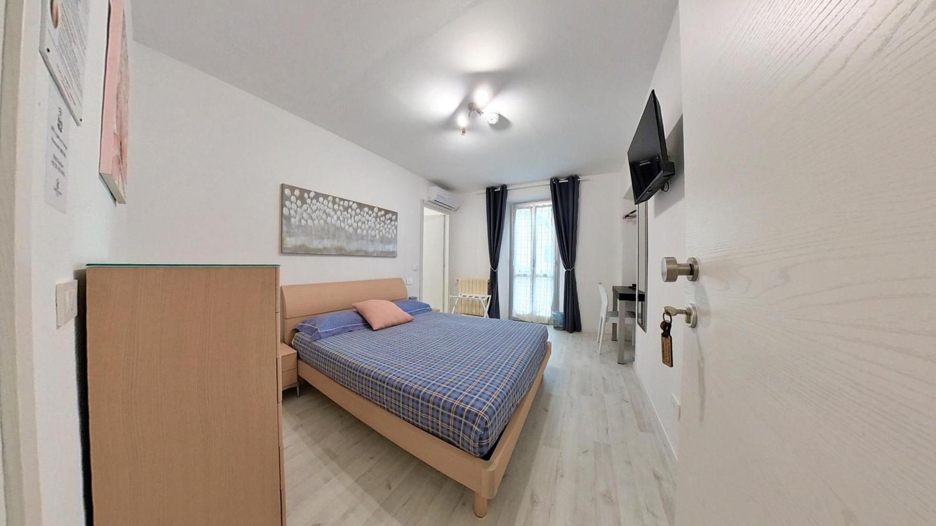 Double Room with Lake View