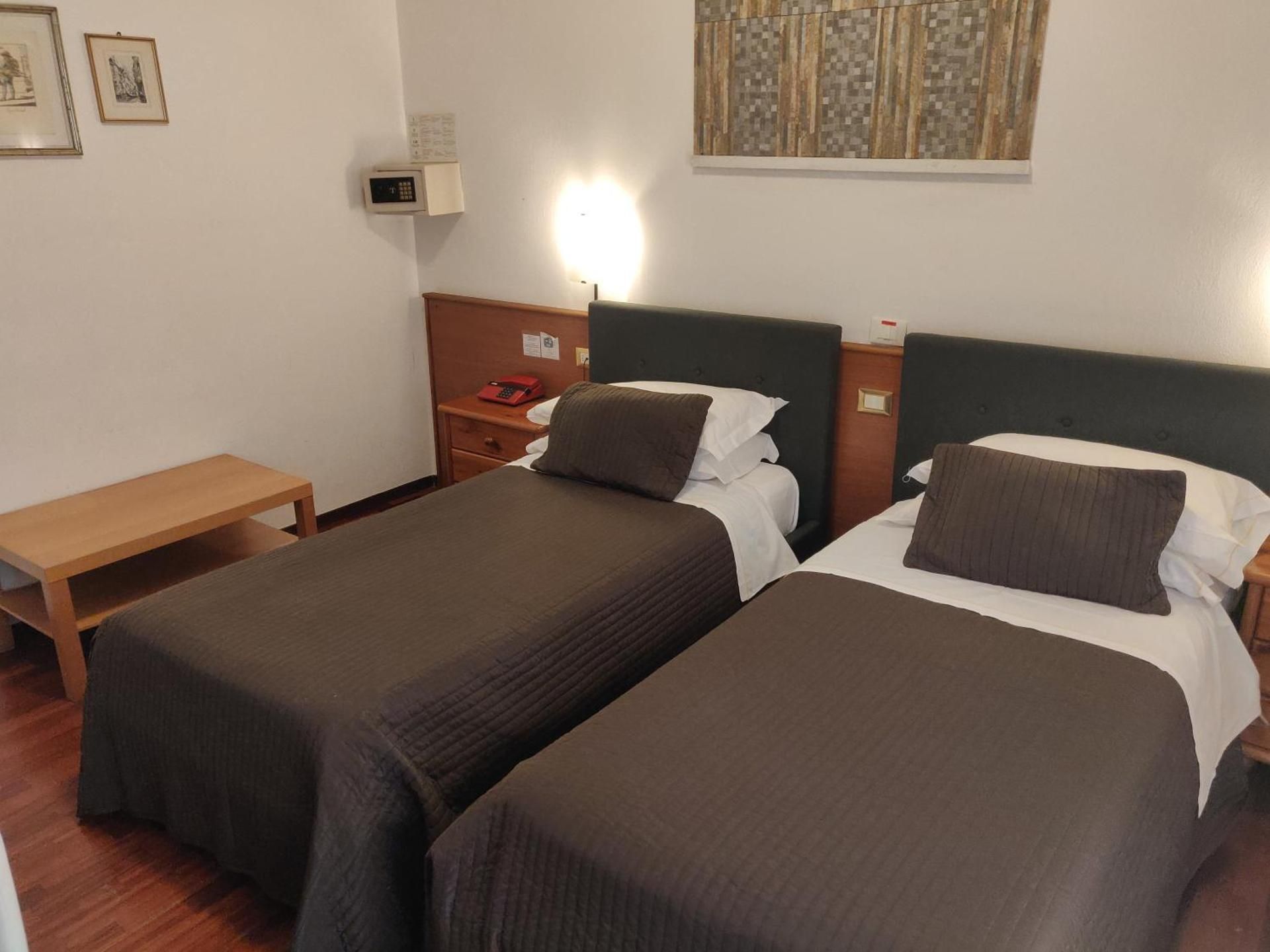 Hotel Il Rustichello Twin Room 3