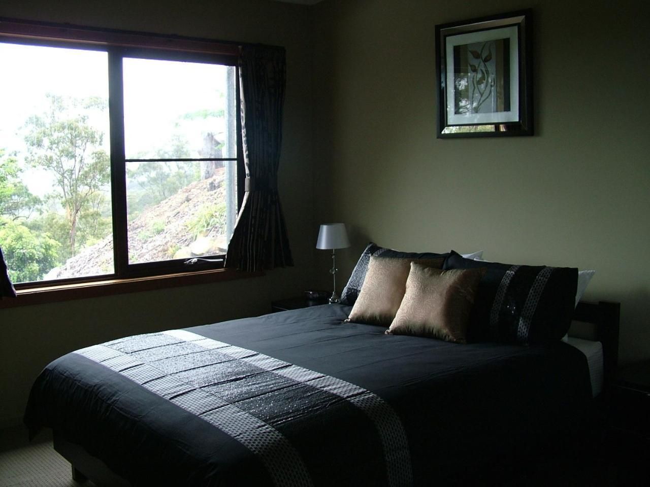 One-Bedroom Cottage with Ocean View - Split Level