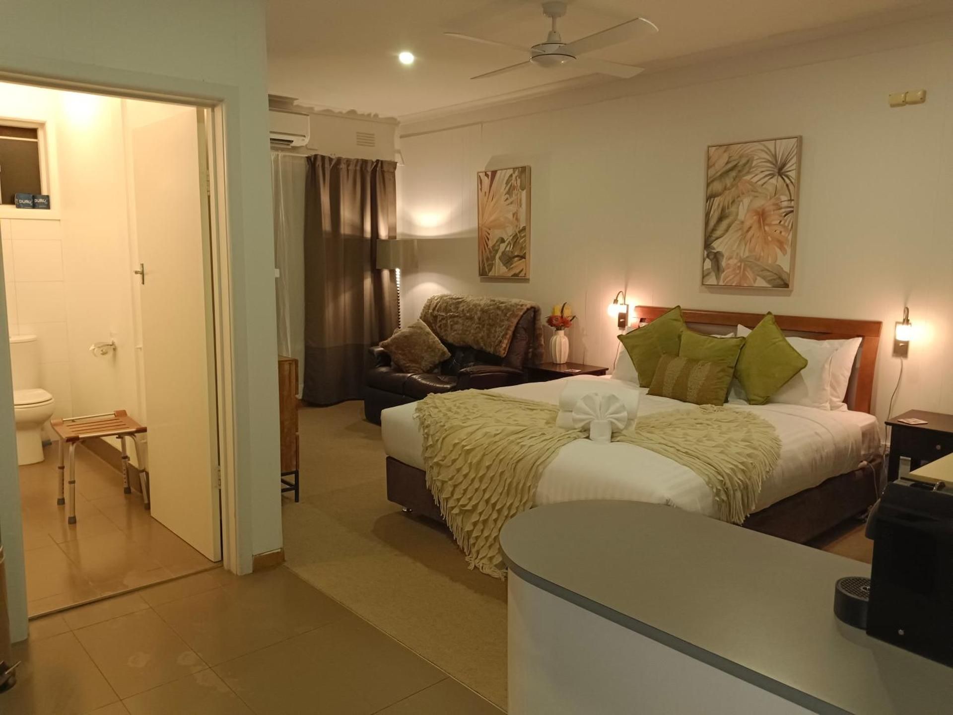 Deluxe King Room