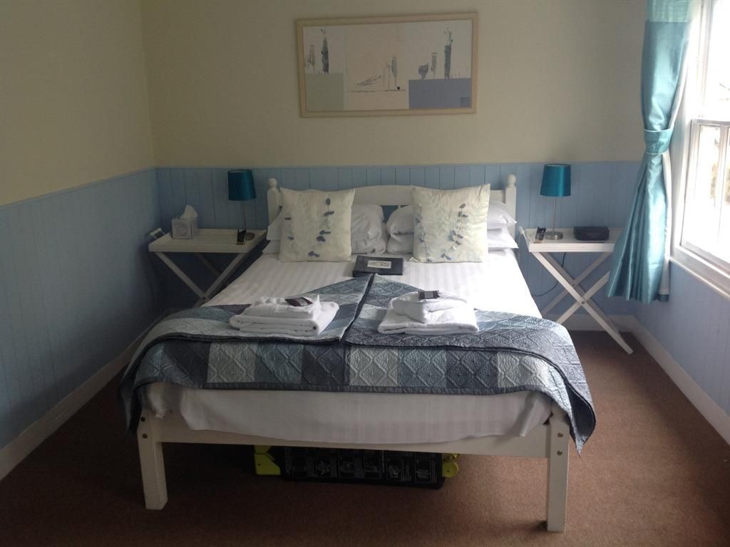 Safe Harbour Inn Triple room-Standard-Ensuite