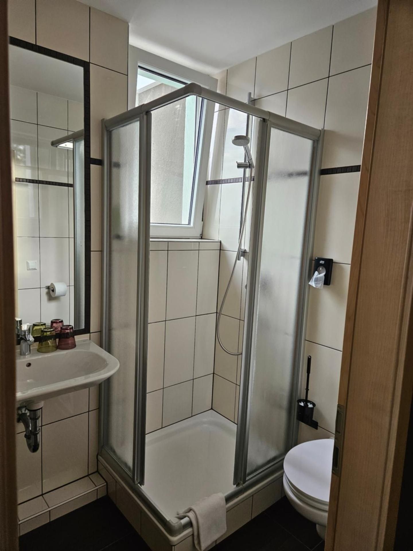 Basic Triple Room