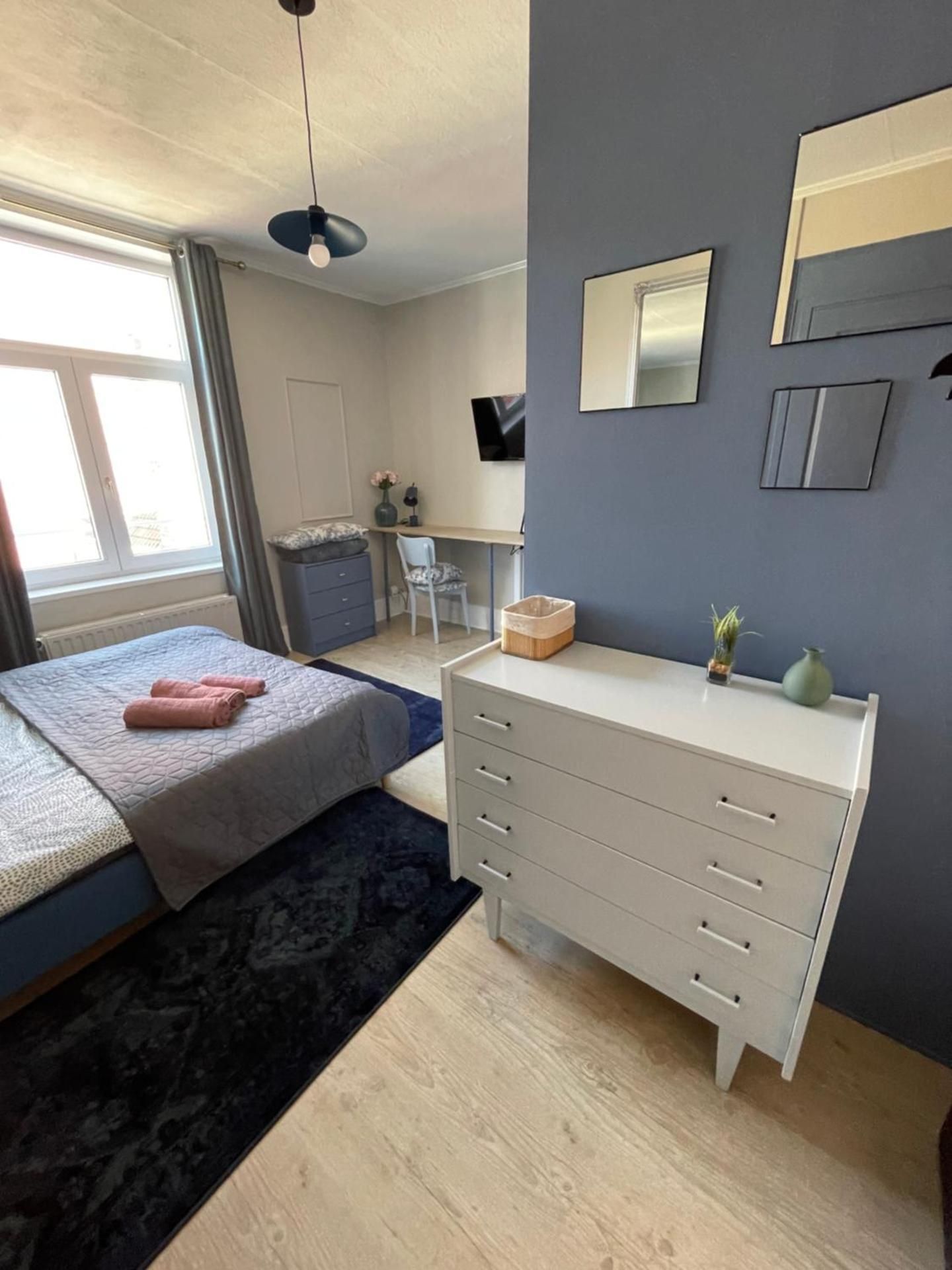 Queen Room with Garden View